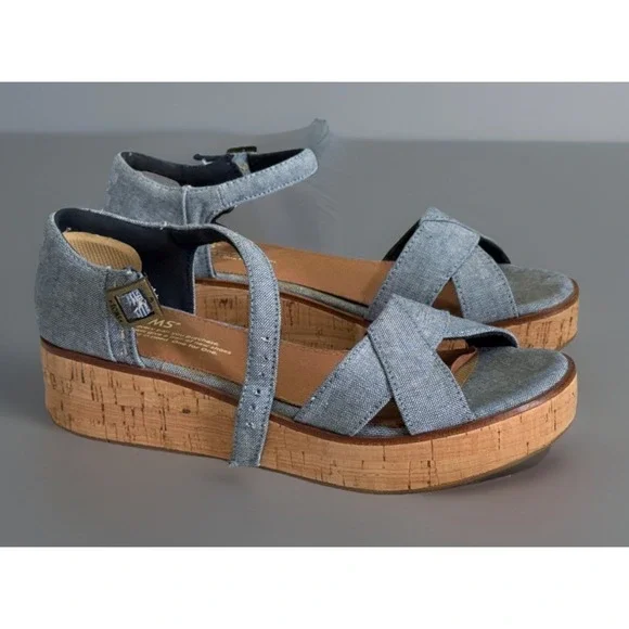 Toms Harper Wedge Sandals Women's Size 7.5 Denim And  strappy buckle denim shoes - Picture 3 of 5